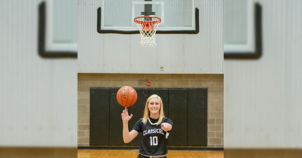 Lady Knights go 2–2 at Borden County Tournament