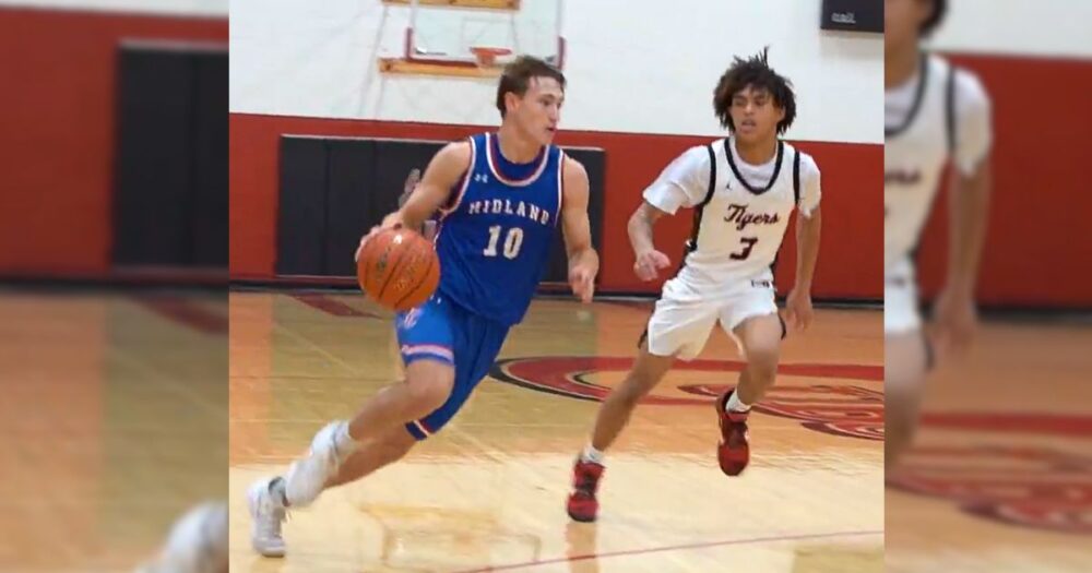 Midland Christian boys split Cubs’ Classic