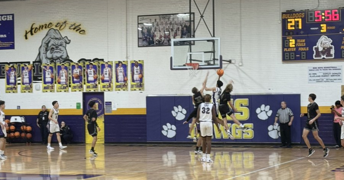 Midland Bulldogs fall 56-54 to Andrews in close game