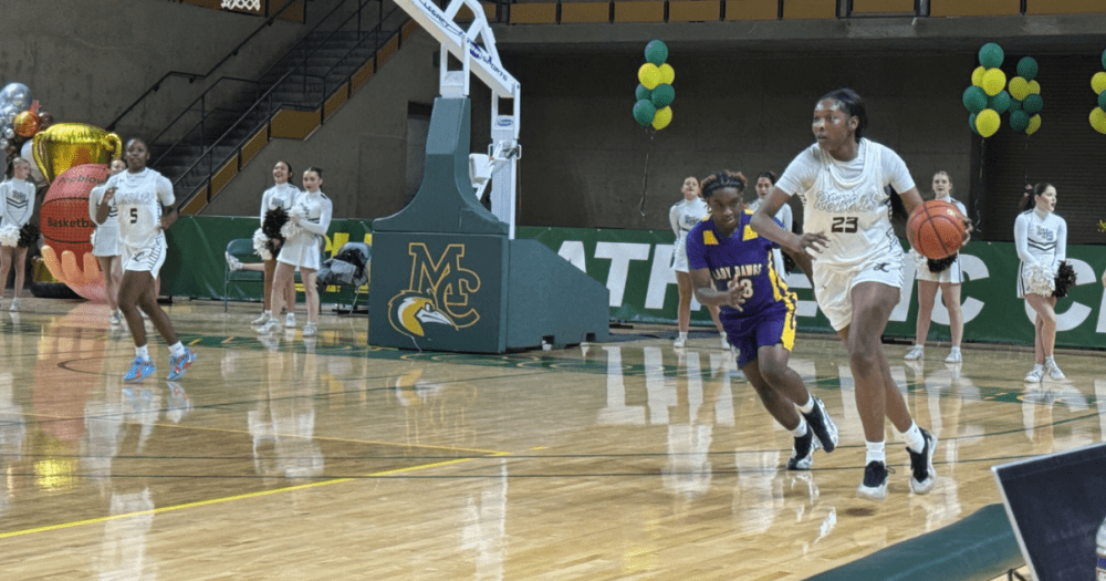 Lady Rebels earns 42–36 district win over Lady Bulldogs