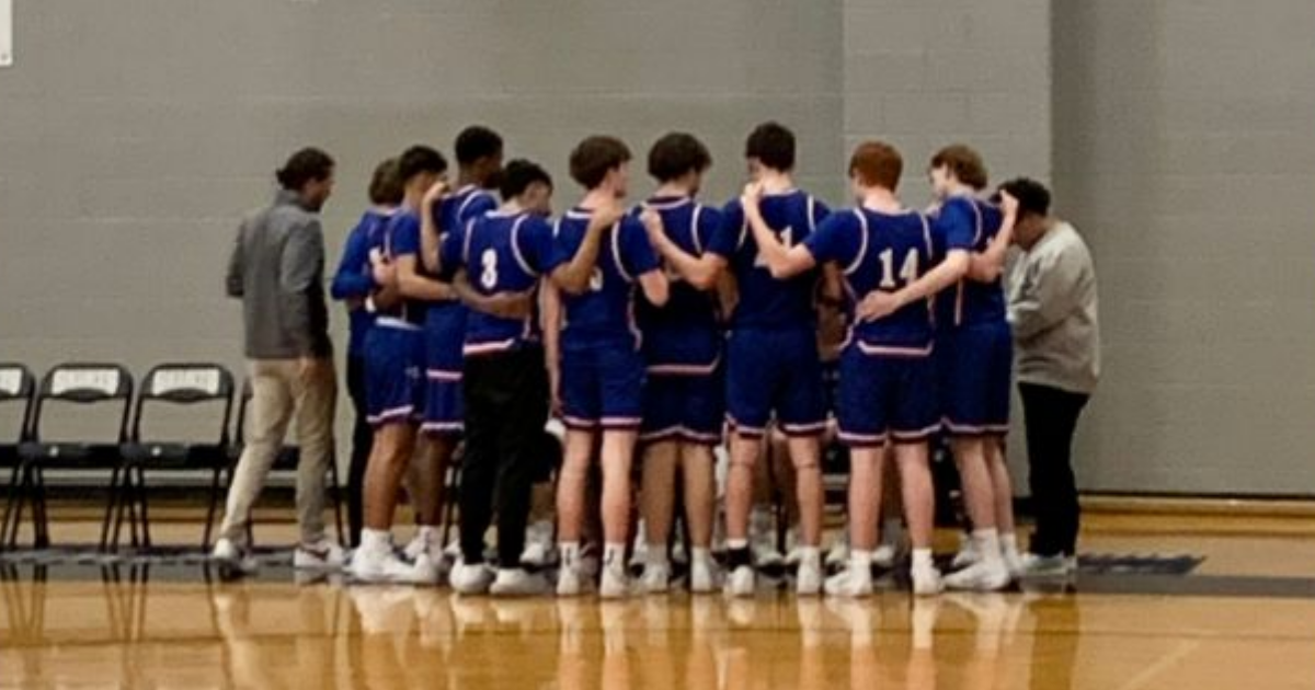 Midland Christian edges All-Saints, 61–57, in district road win