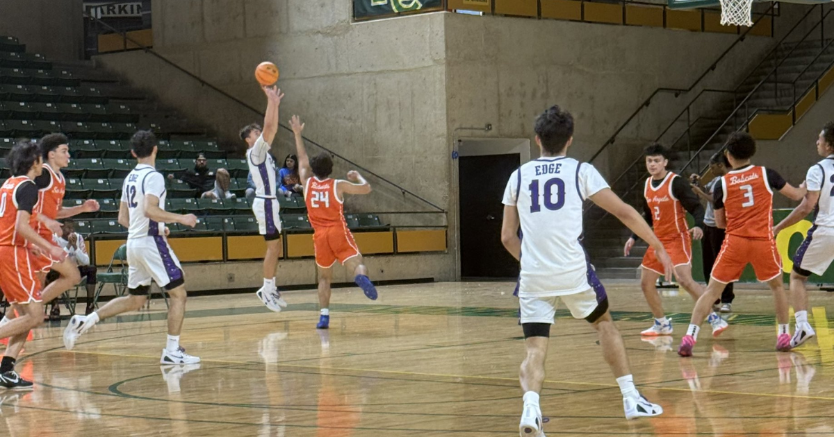 Bulldogs keep it close but San Angelo Central wins 53–44