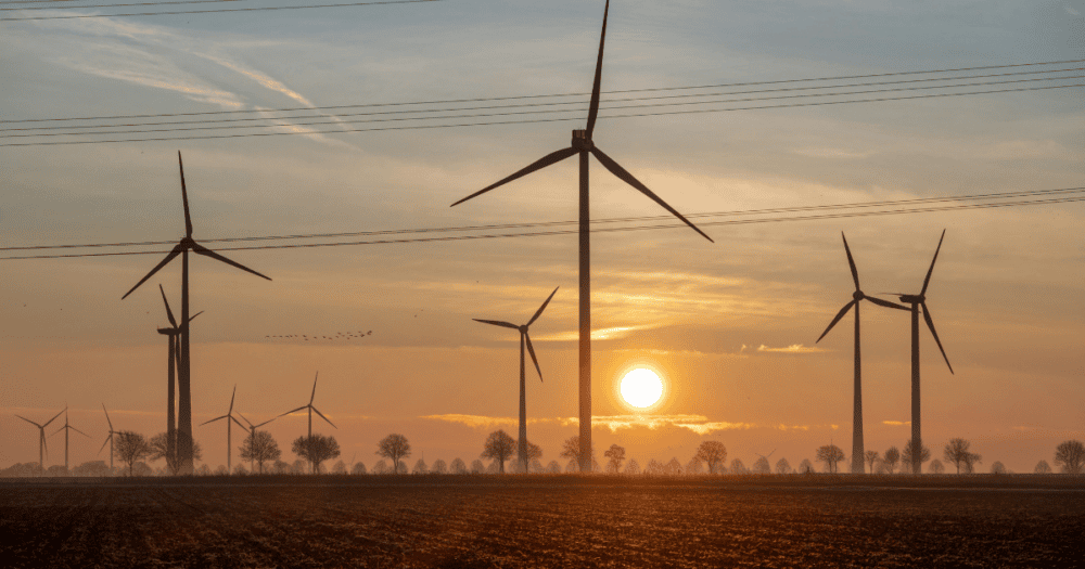 Texas power prices soar amid wind, solar, transmission buildout